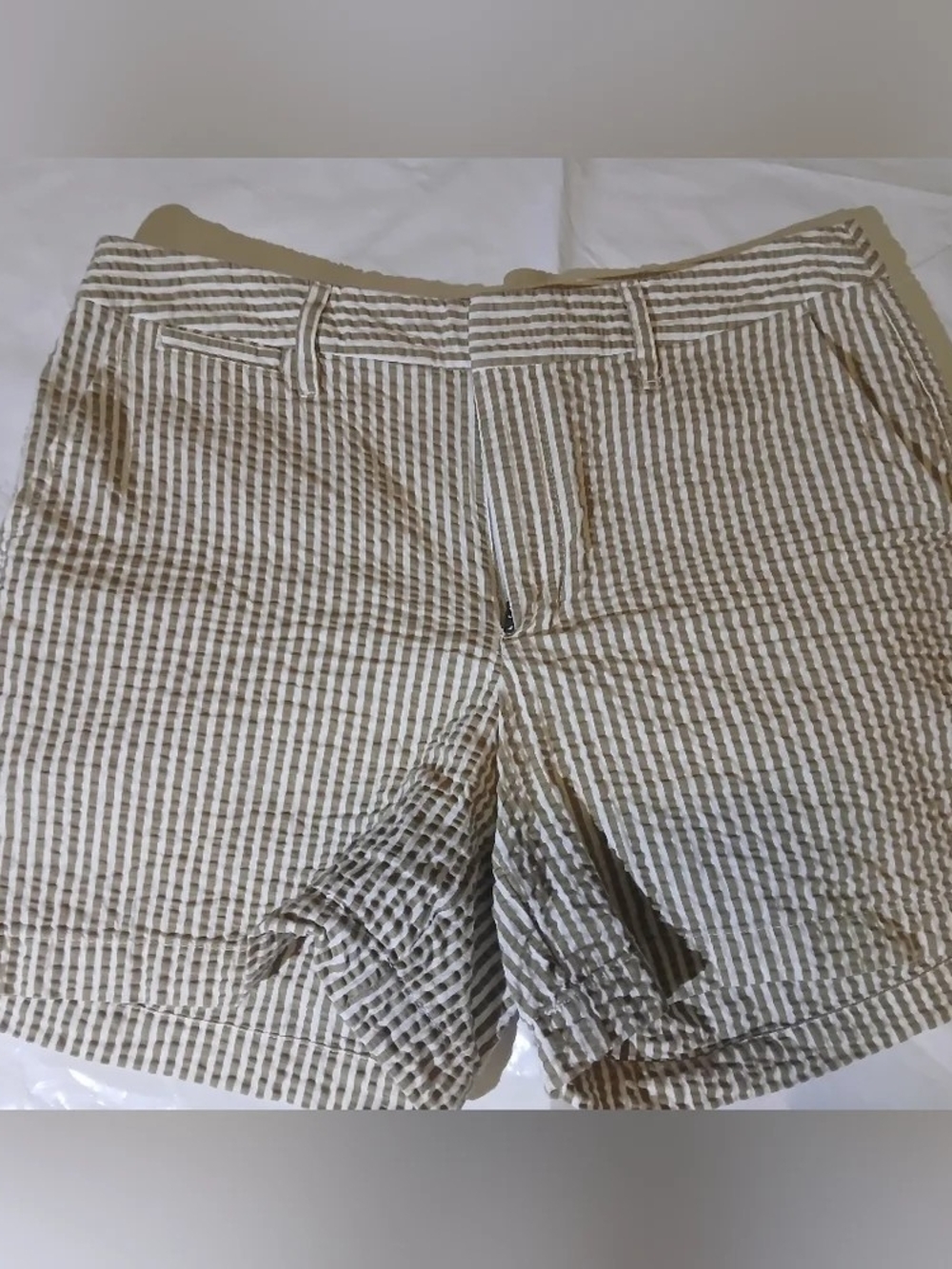 a new day Women’s Shorts in Tan and White Stripe sz 4